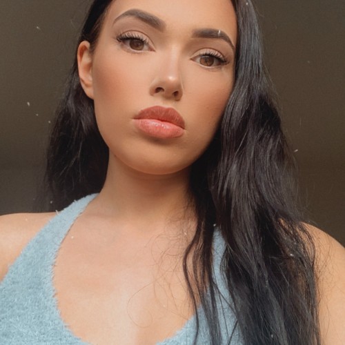 Lara L.