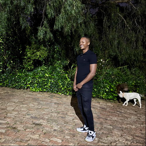 Eze T. profile photo