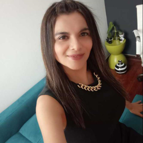 Roxana R. profile photo