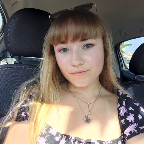 Noemie  C.