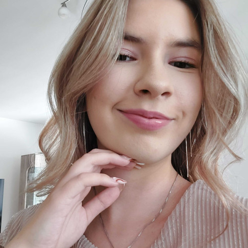 Laura C. profile photo