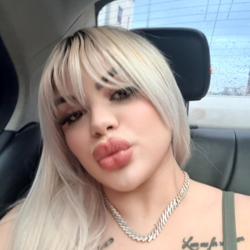 esmeily B. profile photo