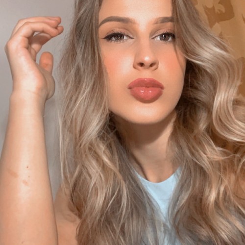 Lejla B. profile photo