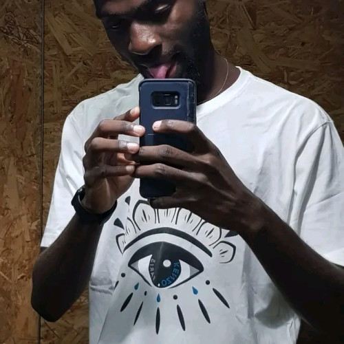 Edmundo M. profile photo