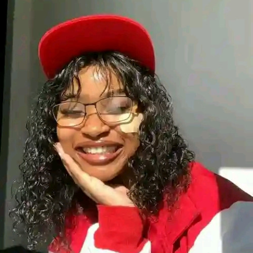 Tess M. profile photo