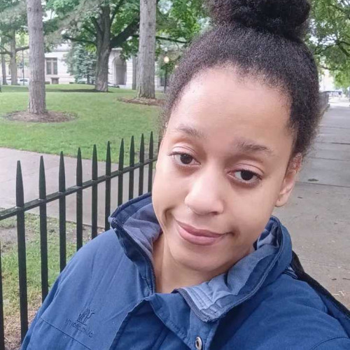 Shaina J. profile photo