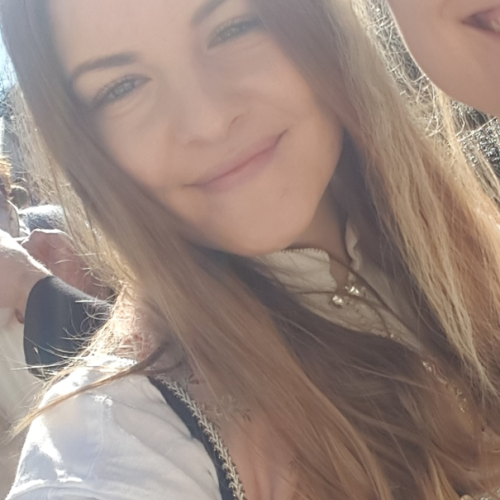 Mai Helen S.