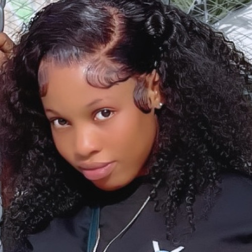 Akinbambo O. profile photo