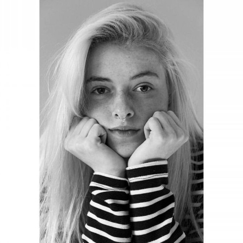 mia k.