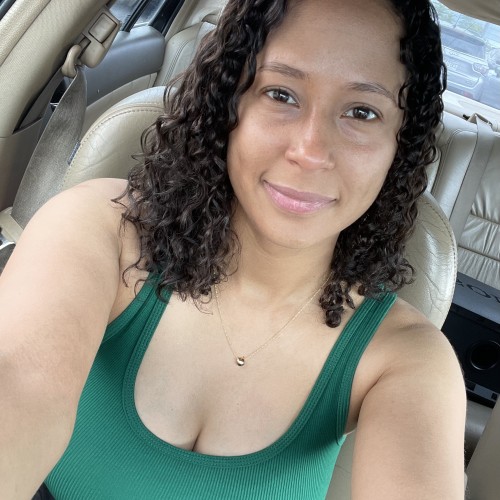 Yenni S.
