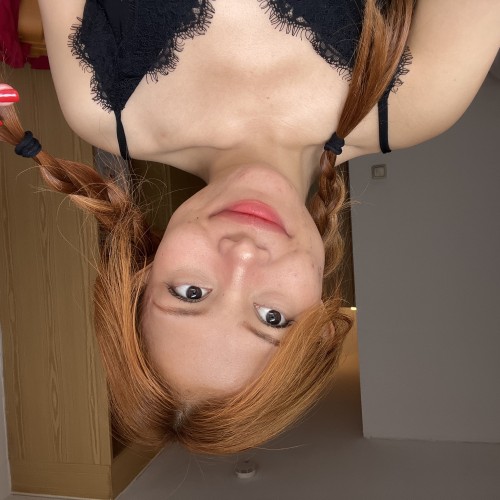 Vivi L.