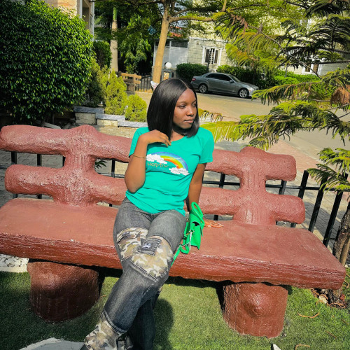 Debbie  L. profile photo