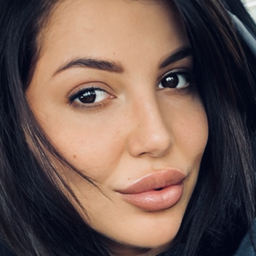 Madalina  R.