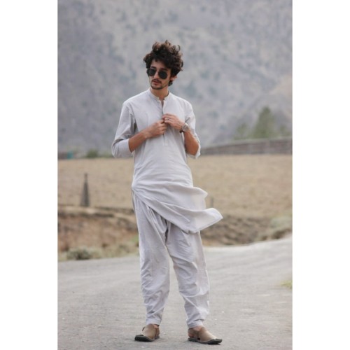 Shafiq  U.
