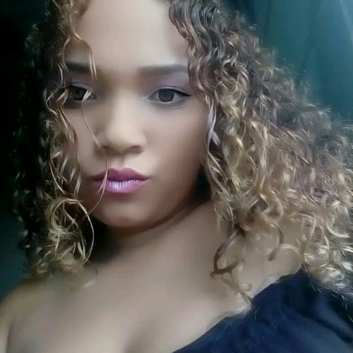 Nezly G.