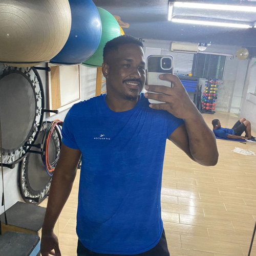 robson b. profile photo