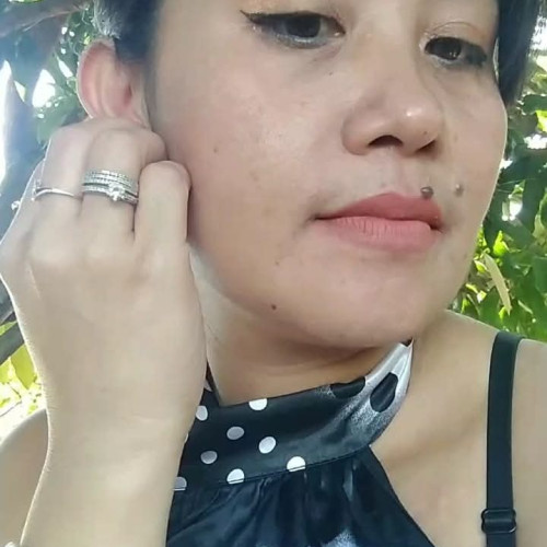 Maricel L.