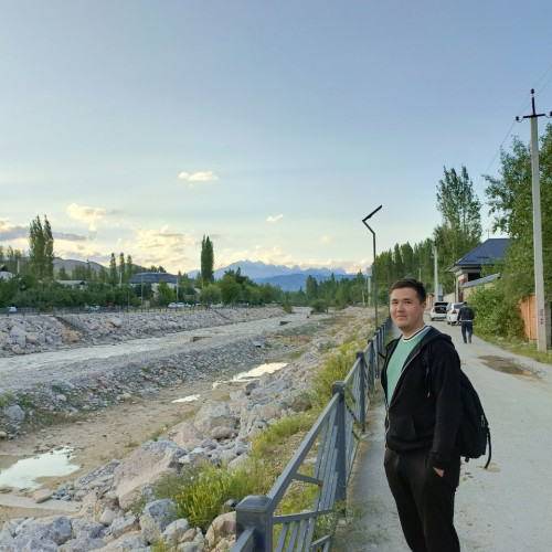 Navruzbek E. profile photo