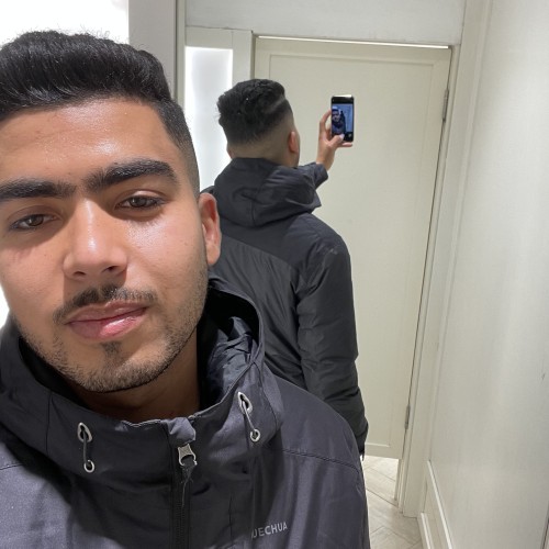 Hamza B.