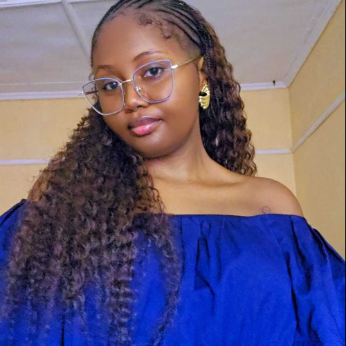 Loise M. profile photo