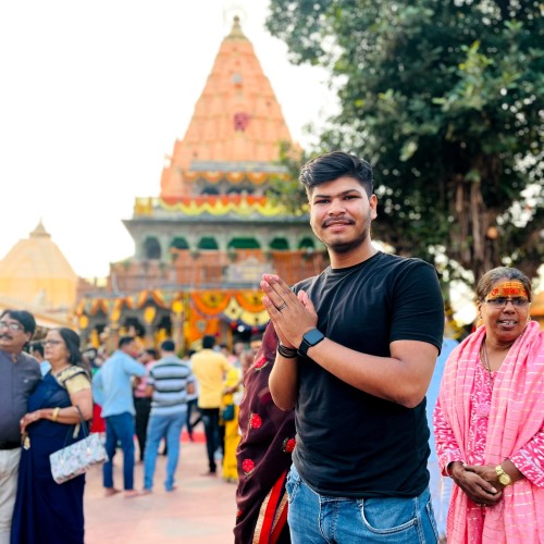 Vivek K.