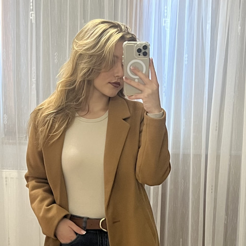 Adina P. profile photo