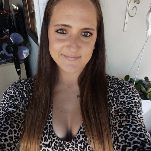 Danielle  v.
