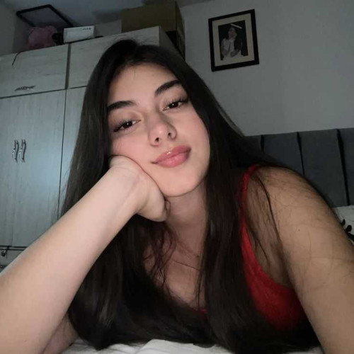 Bella K. profile photo