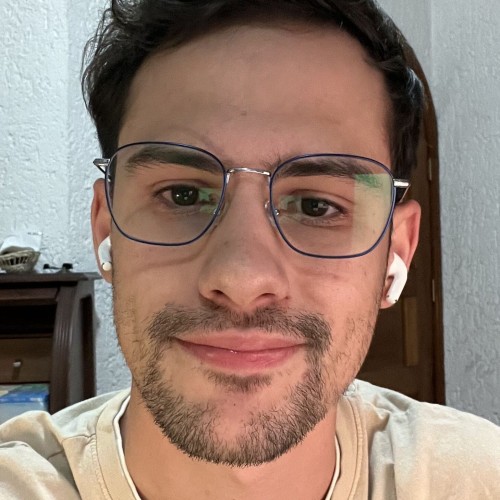 Tomas C.