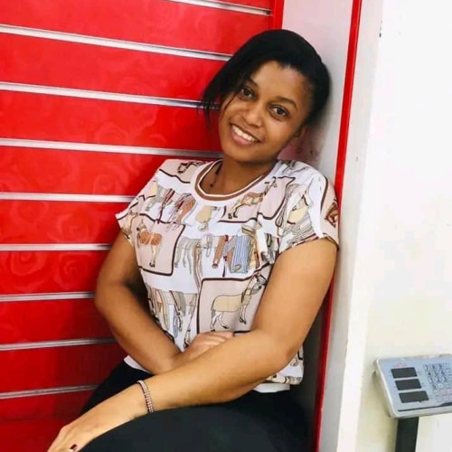 Veronica m. profile photo