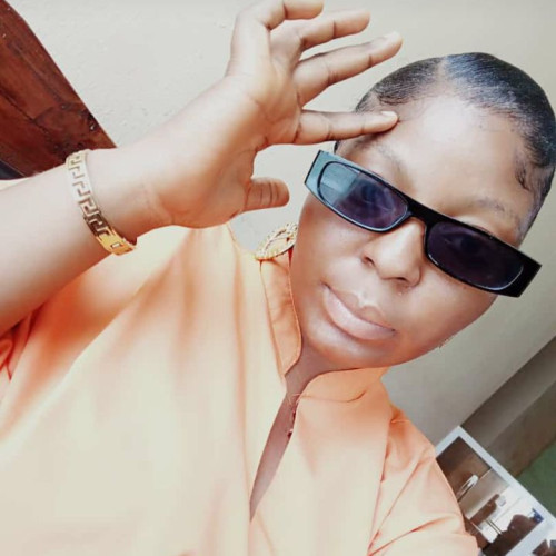 Esther O. profile photo