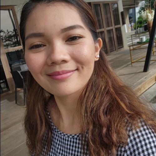 DAPHNE B. profile photo