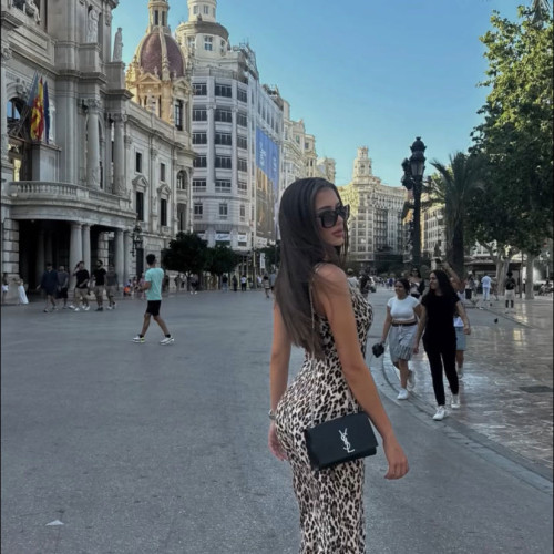 Iulia d. profile photo