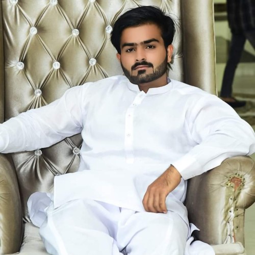 Akash H.