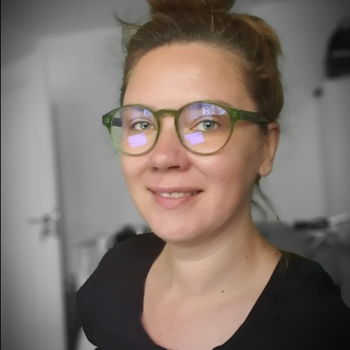 Laura B.