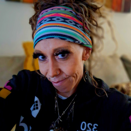 Lynne R. profile photo
