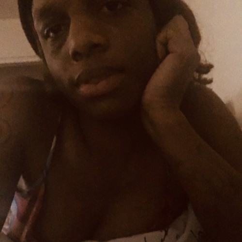 ARQUAEZEONA W. profile photo