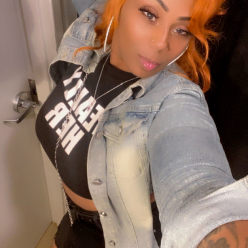 Rae M. profile photo