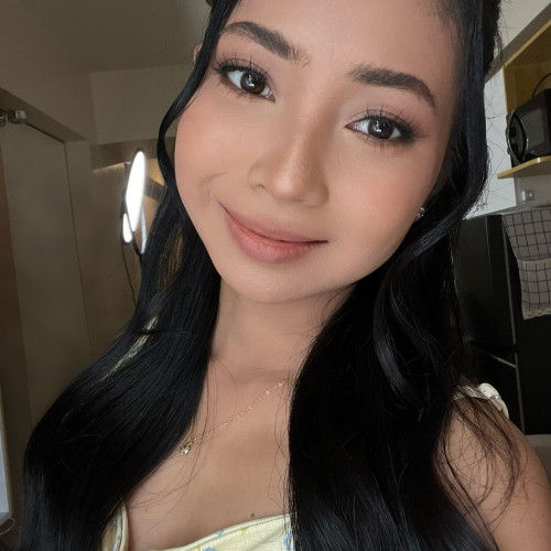 Claire R. profile photo