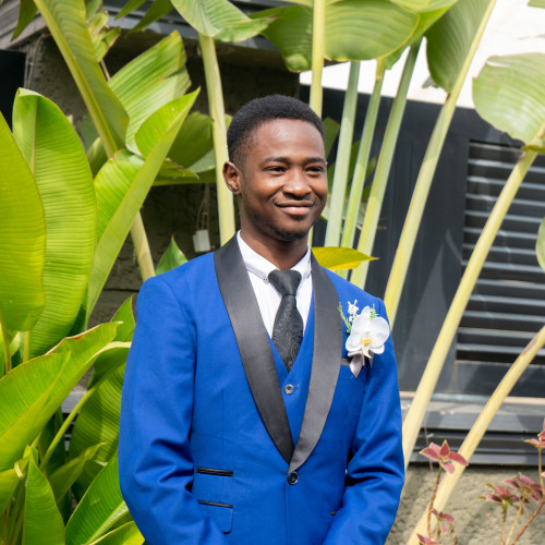 Victor kapechi  M.