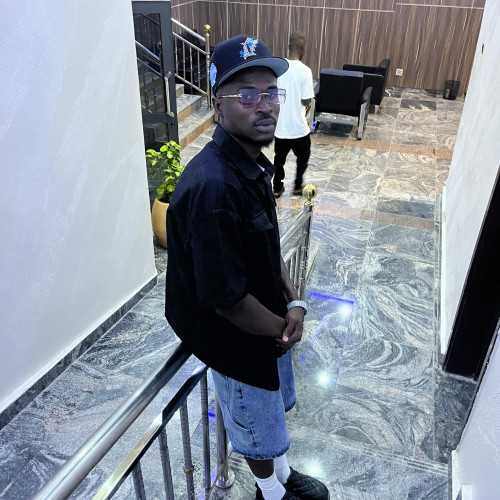 Amos S. profile photo