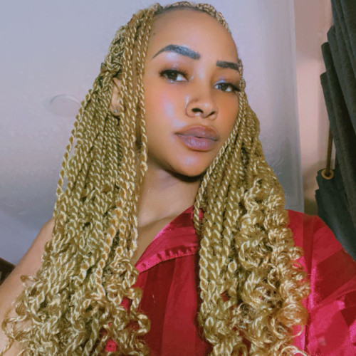 rona r. profile photo