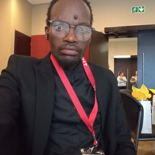 simphiwe M. profile photo