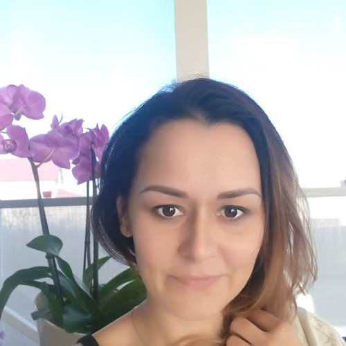 Ioana R.
