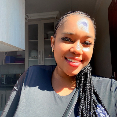 Hlogi T. profile photo