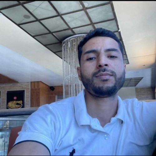 Hamza l. profile photo