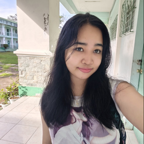 Pauline M. profile photo