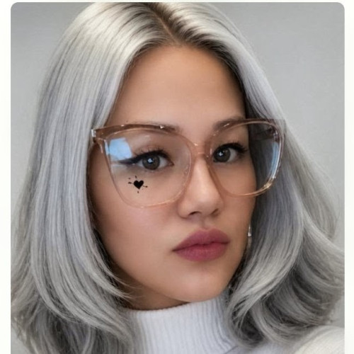 Danni B. profile photo