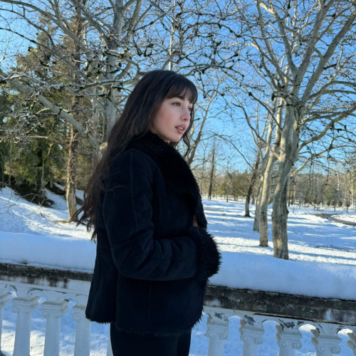 Nini n. profile photo