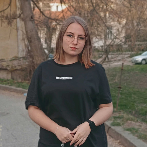 Minja L. profile photo
